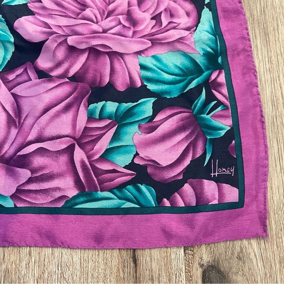 Vtg Honey 100% Silk Square Scarf Purple Green Floral Accesories Head Wrap 31 - Picture 2 of 6